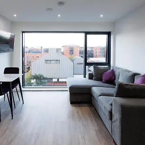 Charming 2br In The Heart Of Apartment